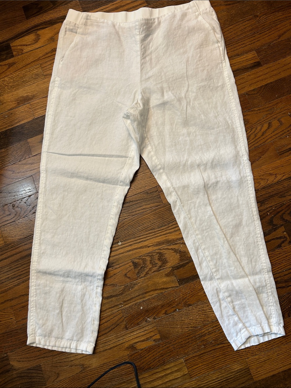 J. Jill White Linen  Capris